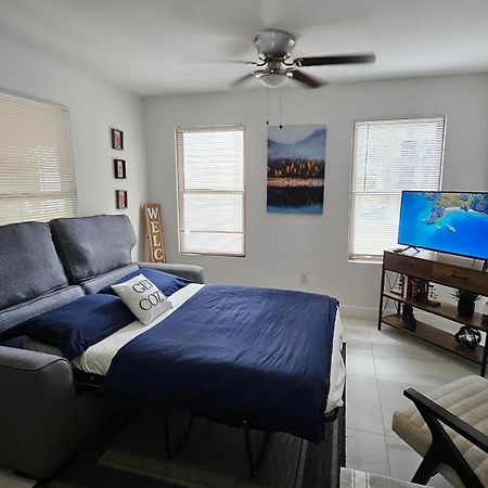 Guest House Near Downtown Μαϊάμι Εξωτερικό φωτογραφία