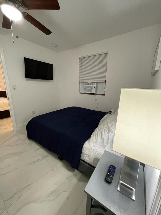Guest House Near Downtown Μαϊάμι Εξωτερικό φωτογραφία